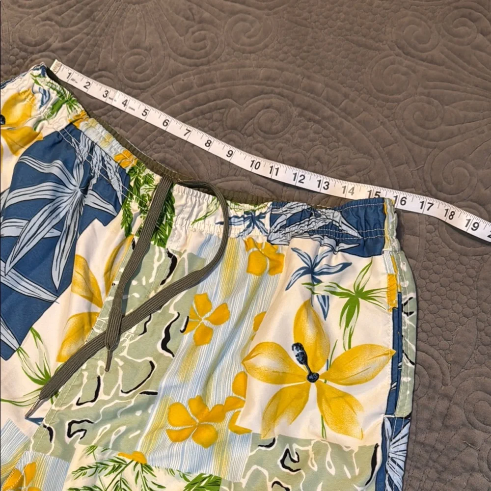Floral Patterned Swim Trunks - Picture 3 of 10